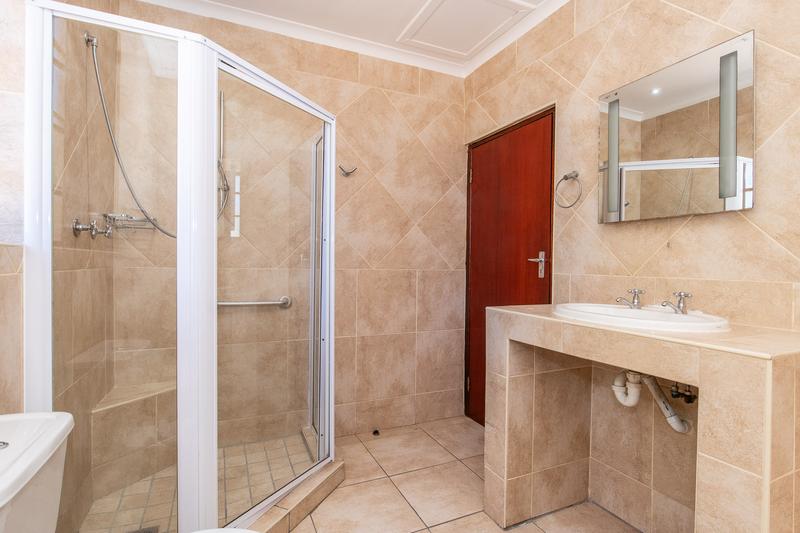 3 Bedroom Property for Sale in Bergvliet Western Cape